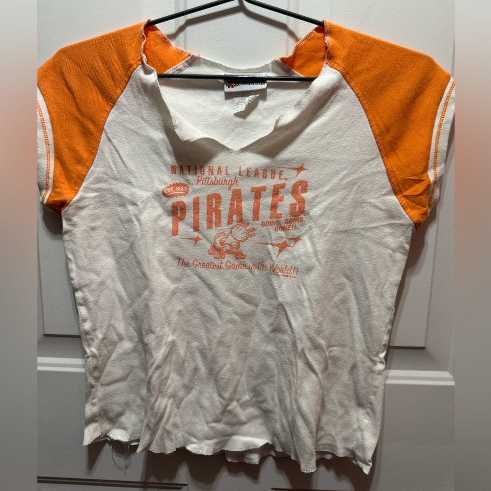 Pittsburgh Pirates Tangerine and White Cropped Raw Edge Hem Cotton T-Shirt XL